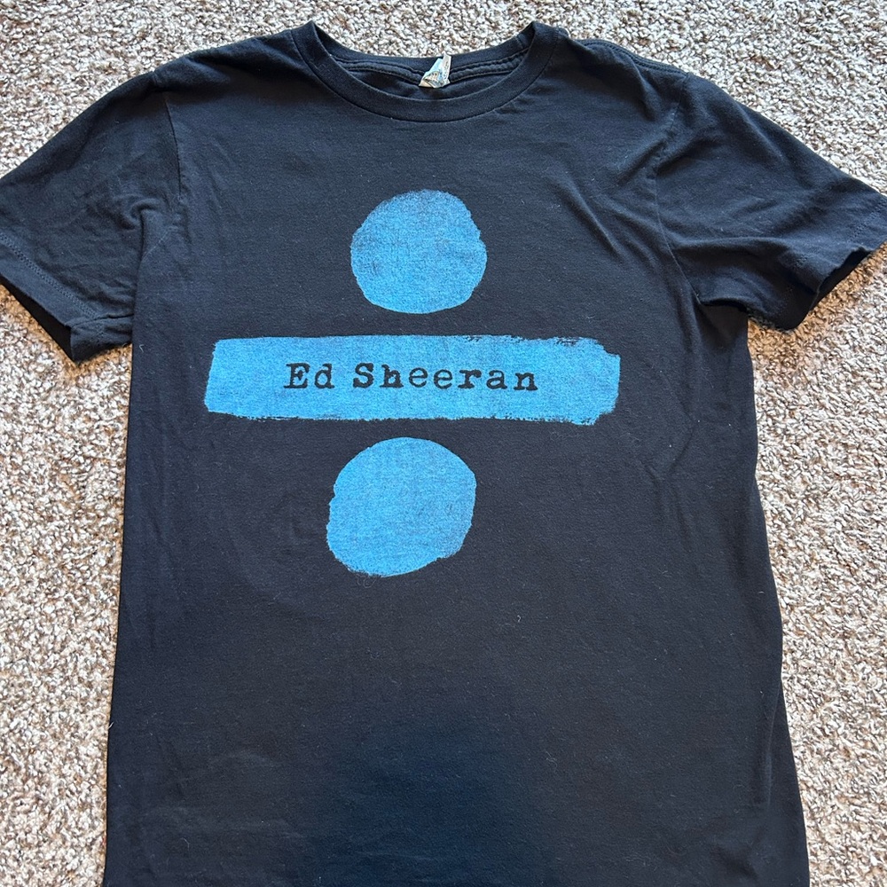 Pacific XS Black and Blue Graphic Tee
